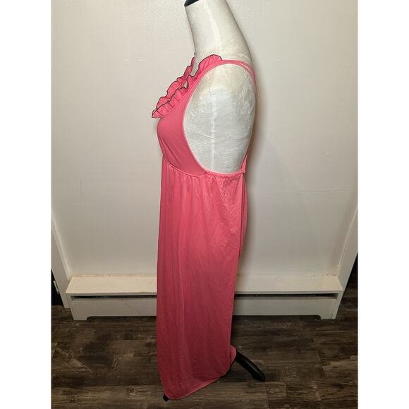 Vintage Hot Pink Ruffle Nightgown Size 11 Cross Back Maxi Vassarette Soft 1970s - Picture 5 of 8